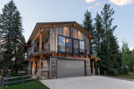 Along the North Inlet - Grand Lake, Remodeled Home