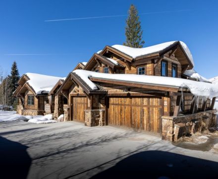 Life at the Lake in the Winter - Grand Lake, CO Premium Custom Home Build