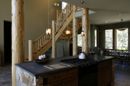 Stagecoach Log Cabin - Fraser, CO