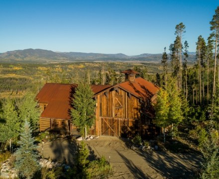 Upscale Barn - Fraser, CO