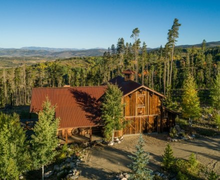 Upscale Barn - Fraser, CO